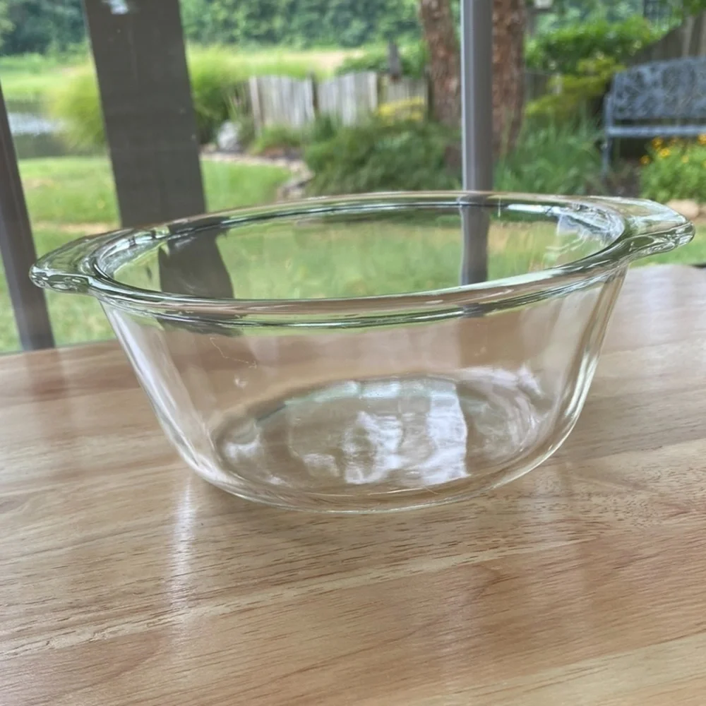 VINTAGE~2 ANCHOR HOCKING/FIREKING~ROUND CASSEROLE DISHES~1 QT. & 1 1/2 QT.~G13